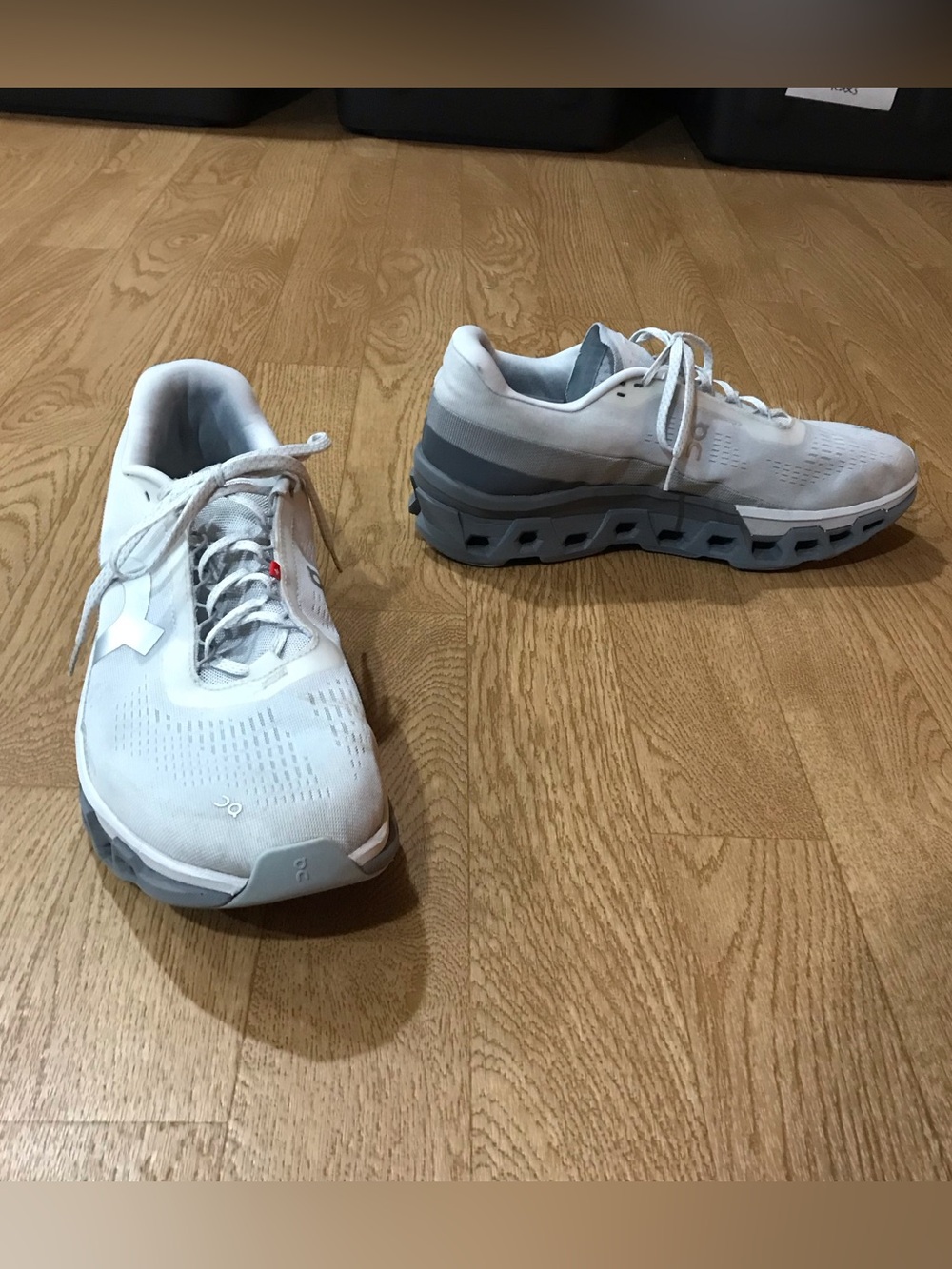 On Running Cloudmonster Running gray and white Shoes Mens Size: 13